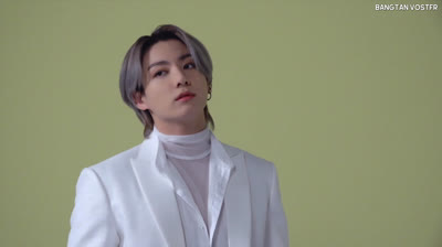 (VOSTFR) 2021 Festa Family Portrait Making Film