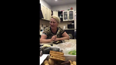 Señora riendo meme.mp4